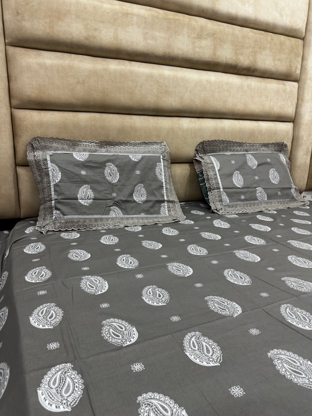 Gold Lace King Size Bedsheet | Premium Percale Cotton Printed Bedsheet
